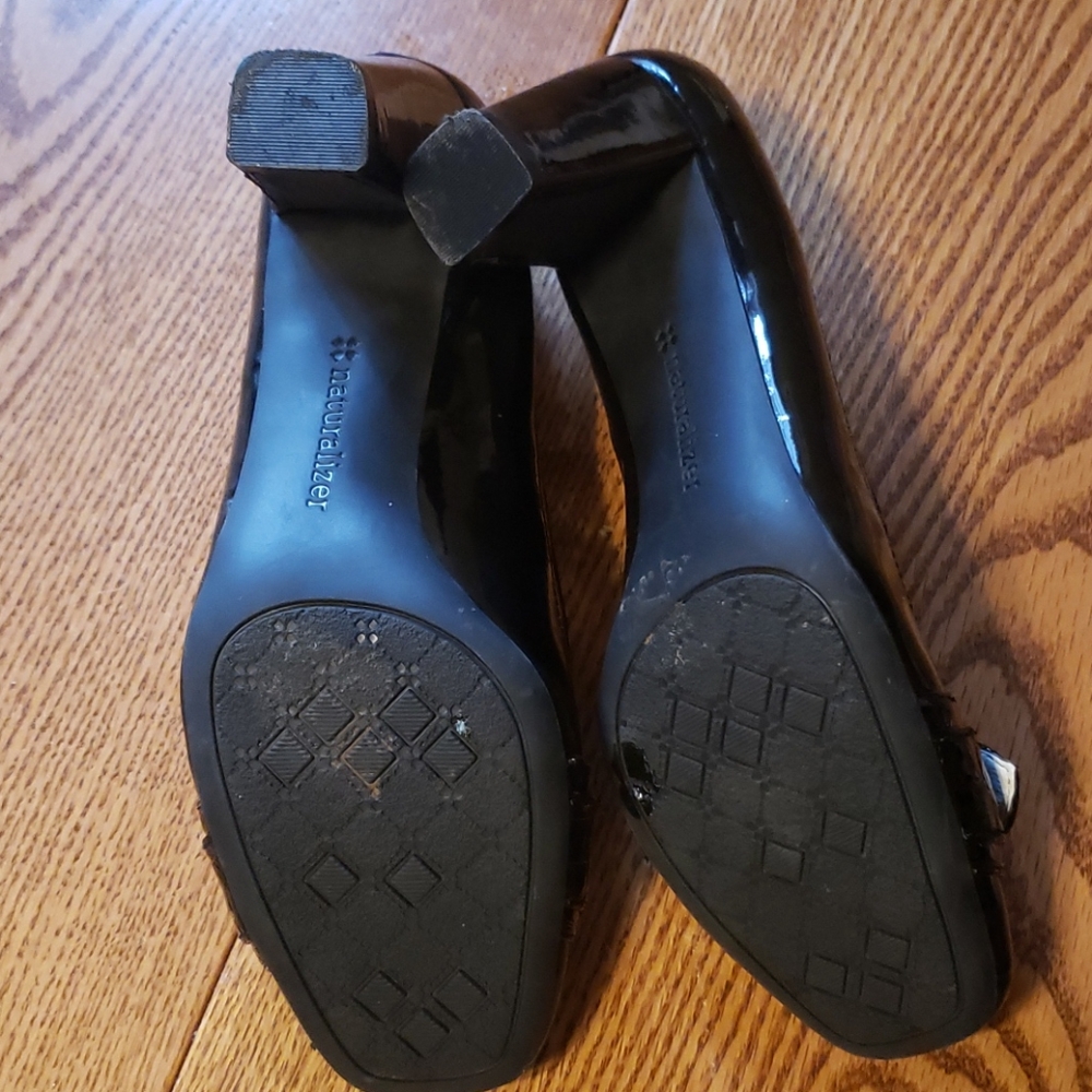 Shoes - Picture 2 of 3